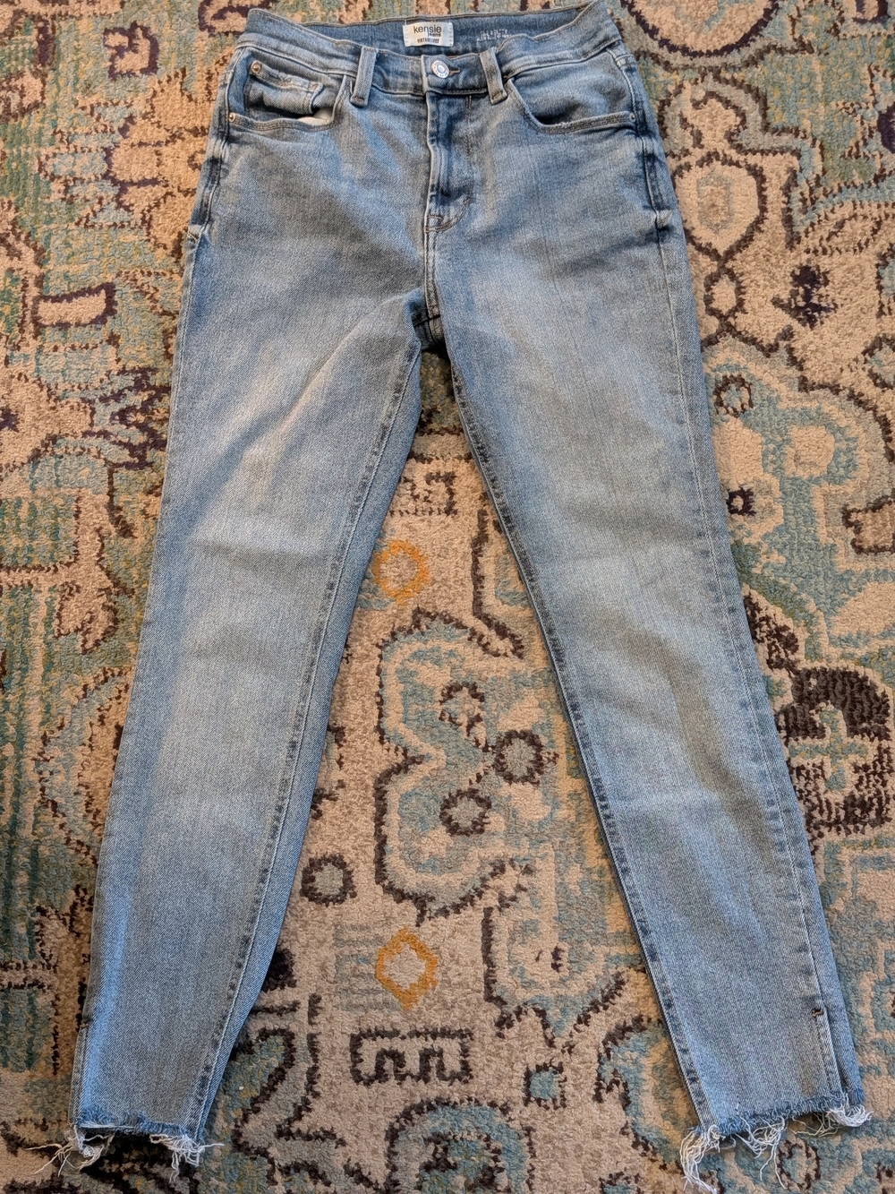 Kensie Light Wash Skinny Jeans in Faded Blue